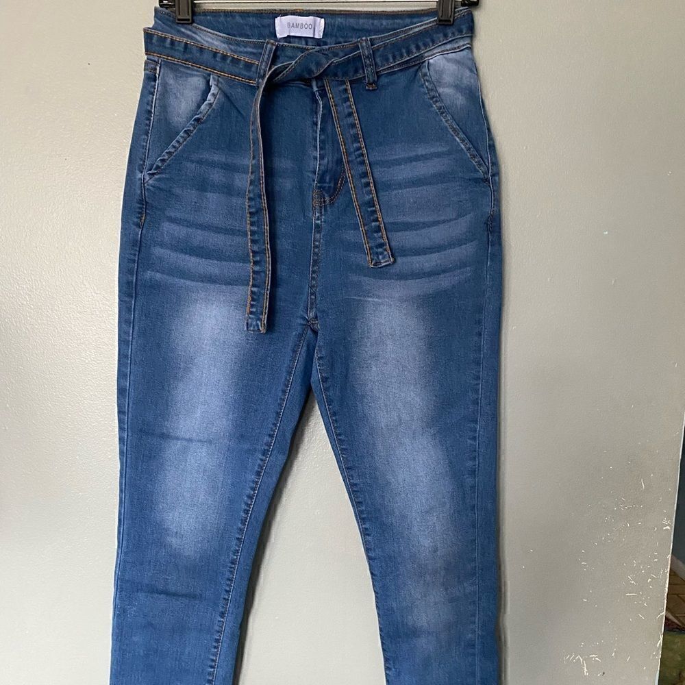 Bamboo Jeans w/denim belt Tie slim fit high rise skinny 7/8